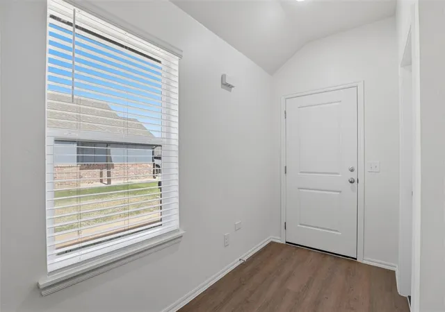 Photo 3 of Sale Pending at 10616 Sw 17Th Ter, Yukon, OK 73099 | MLS# 1246524 | Listing updated on 2026-08-28