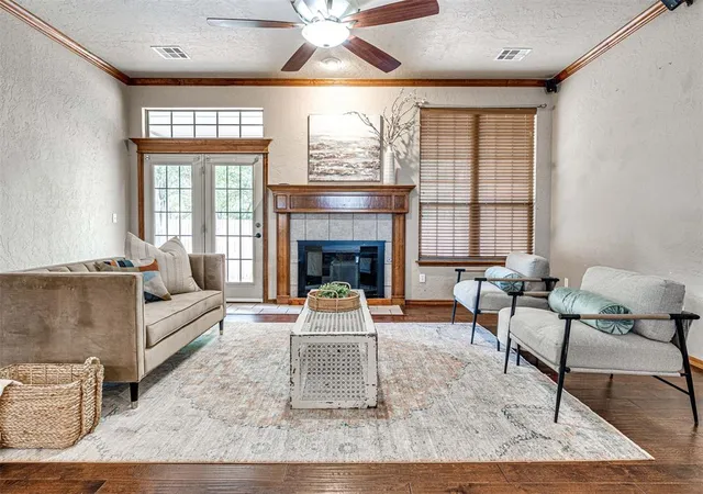 Photo 4 of Sale Pending at 609 S Castlerock Ln, Mustang, OK 73064 | MLS# 1246525 | Listing updated on 2026-09-01