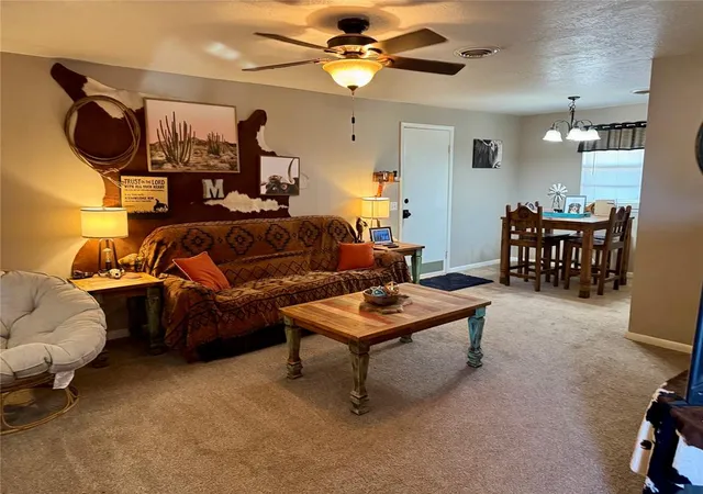3rd image of 901 E Kee St, Weatherford, OK 73096 | MLS# 1246527