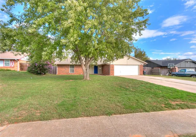 Photo 1 of Single family home for sale at 392 Echo Ln, Harrah, OK 73045 | MLS# 1246529 | Listing updated on 2026-10-28