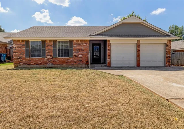 Photo 1 of Single family home for sale at 1104 Juno Cir, Edmond, OK 73003 | MLS# 1246538 | Listing updated on 2026-09-06