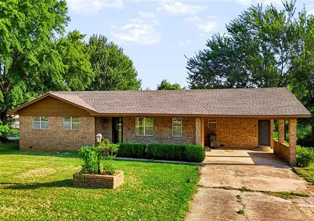 Photo 3 of Single family home for sale at 130 W Gist Ave, Roff, OK 74820 | MLS# 1246539 | Listing updated on 2026-08-28
