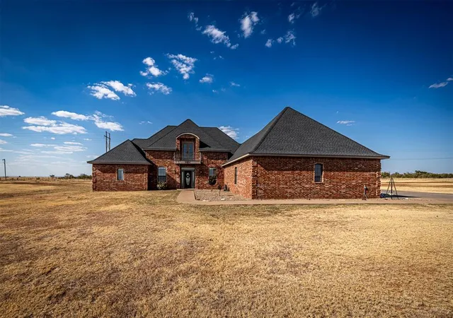 Single family home for sale at 203 Soleil Dr, Walters, OK 73527 | MLS# 1246554
