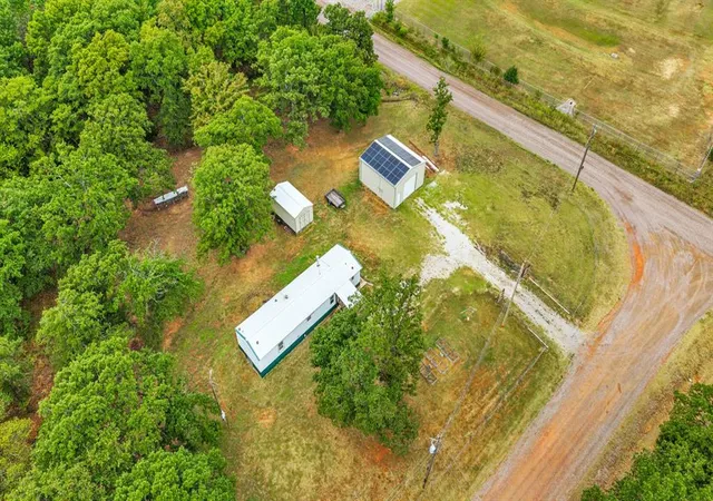 Photo 3 of Sale Pending at 974 Bailey Ln, Norman, OK 73026 | MLS# 1246555 | Listing updated on 2026-09-02