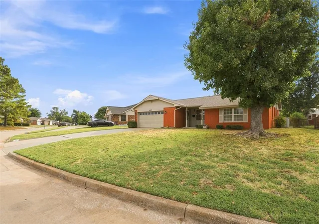 Photo 3 of Sale Pending at 4107 N Chapman, Shawnee, OK 74804 | MLS# 1246566 | Listing updated on 2026-08-31