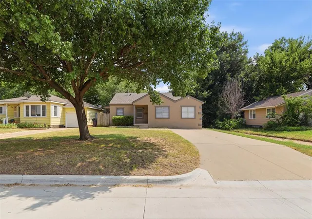Photo 2 of Single family home for sale at 3028 Nw 46th St, Oklahoma City, OK 73112 | MLS# 1246567 | Listing updated on 2026-08-28