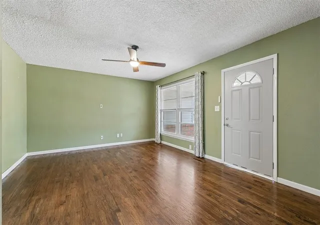 Photo 2 of Single family home for sale at 4420 Nw 32nd St, Oklahoma City, OK 73112 | MLS# 1246572 | Listing updated on 2026-08-29