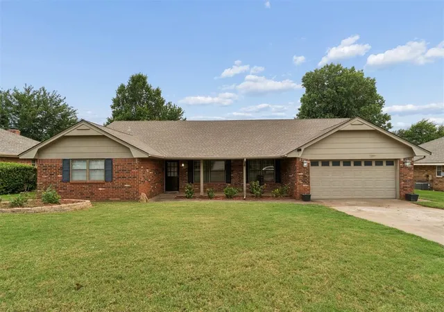 Photo 1 of Single family home for sale at 2013 Bella Vista Dr, Edmond, OK 73013 | MLS# 1246577 | Listing updated on 2026-09-02