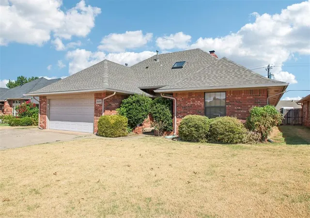 Photo 4 of Sale Pending at 3225 SW 99th Street, Oklahoma City, OK 73159 | MLS# 1246585 | Listing updated on 2026-09-13