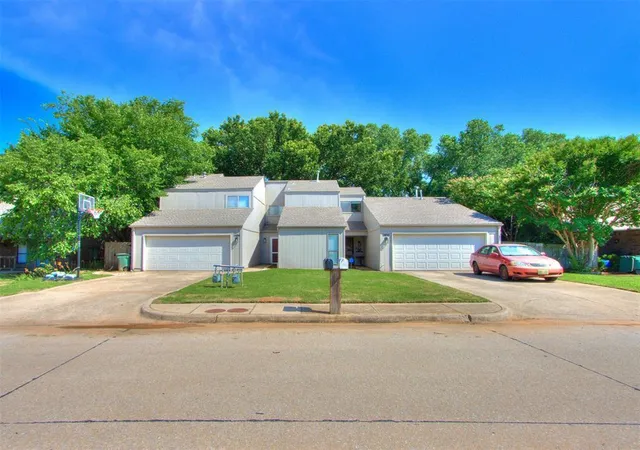 Photo 1 of Multi family home for sale at 1404 Mary Lee Ln, Edmond, OK 73034 | MLS# 1246604 | Listing updated on 2026-08-28