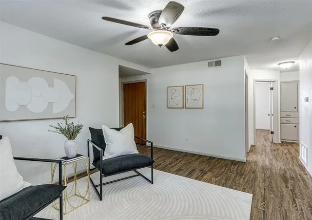 Photo 4 of Sale Pending at 105 Woods Ave, Moore, OK 73160 | MLS# 1246614 | Listing updated on 2026-09-02