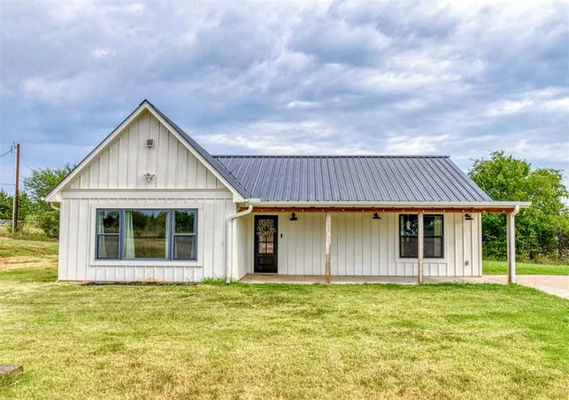 Single family home for sale at 22355 Davis Dr, Earlsboro, OK 74840 | MLS# 1246615