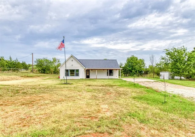 Photo 2 of Single family home for sale at 22355 Davis Dr, Earlsboro, OK 74840 | MLS# 1246615 | Listing updated on 2026-08-28