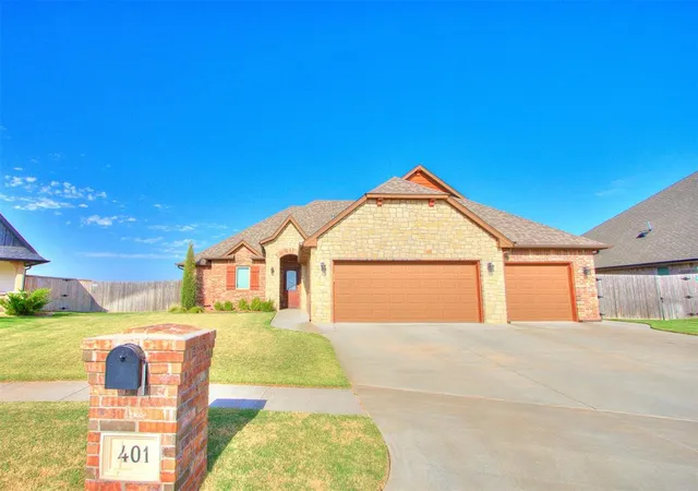 Photo 2 of Single family home for sale at 401 Carlow Wy, Yukon, OK 73099 | MLS# 1246627 | Listing updated on 2026-09-12