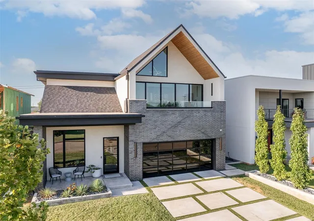 Photo 2 of Single family home for sale at 809 Nw 68th Street, Oklahoma City, OK 73116 | MLS# 1246629 | Listing updated on 2026-09-03