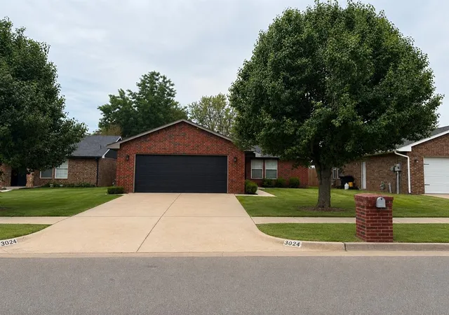 Photo 1 of Sale Pending at 3024 Sw 41st St, Oklahoma City, OK 73119 | MLS# 1246637 | Listing updated on 2026-09-04