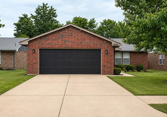 Photo 2 of Sale Pending at 3024 Sw 41st St, Oklahoma City, OK 73119 | MLS# 1246637 | Listing updated on 2026-09-04