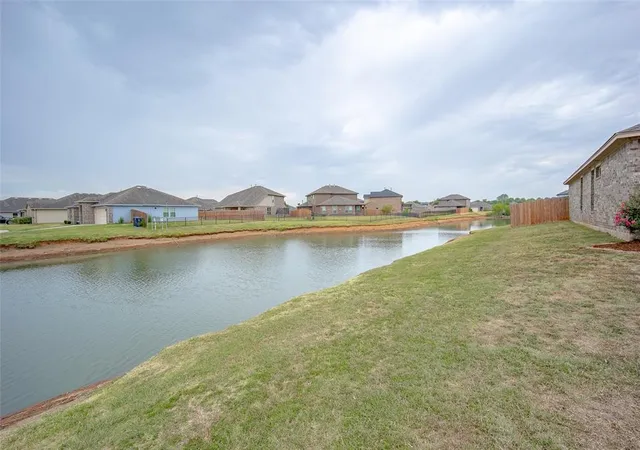 Photo 3 of Single family home for sale at 2501 Colby Ct, Yukon, OK 73099 | MLS# 1246638 | Listing updated on 2026-08-28