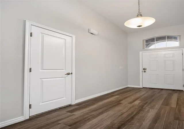 Photo 4 of Single family home for sale at 2501 Colby Ct, Yukon, OK 73099 | MLS# 1246638 | Listing updated on 2026-08-28