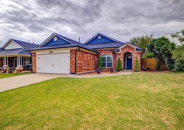 Photo 1 of Single family home for sale at 2812 Edgemere Dr, Norman, OK 73071 | MLS# 1246646 | Listing updated on 2026-09-15