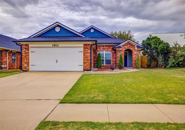 Photo 2 of Single family home for sale at 2812 Edgemere Dr, Norman, OK 73071 | MLS# 1246646 | Listing updated on 2026-09-15
