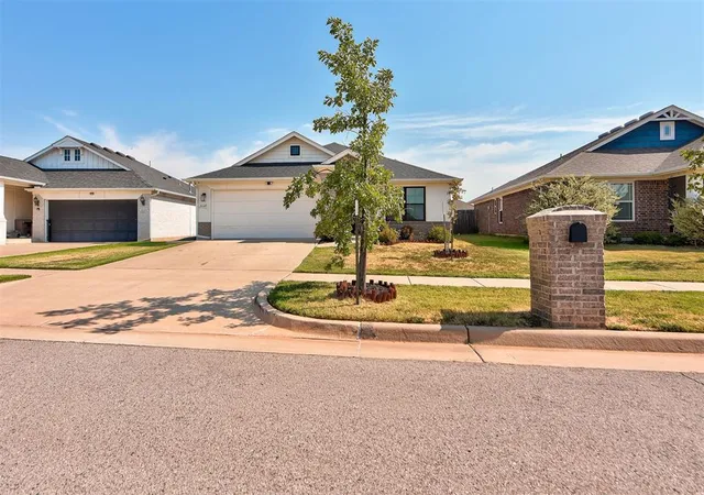 Photo 1 of Single family home for sale at 18640 Luna Dr, Edmond, OK 73012 | MLS# 1246661 | Listing updated on 2026-09-23