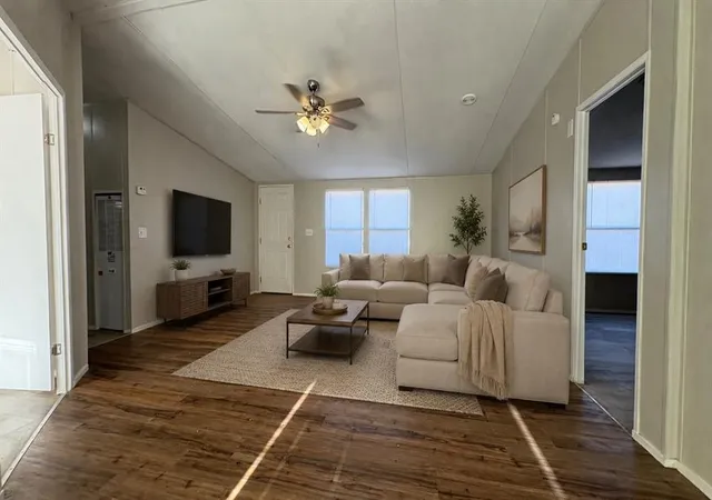 Photo 2 of Single family home for sale at 10775 Cottonwood Dr, Guthrie, OK 73044 | MLS# 1246668 | Listing updated on 2026-09-01