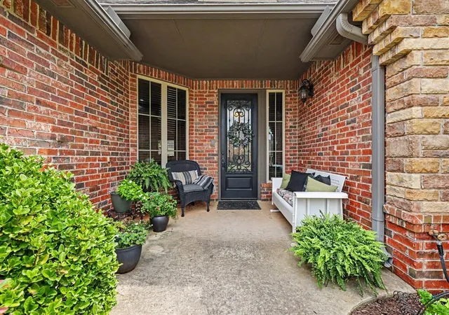 Photo 3 of Single family home for sale at 3124 Spyglass Hill Rd, Edmond, OK 73034 | MLS# 1246669 | Listing updated on 2026-09-01