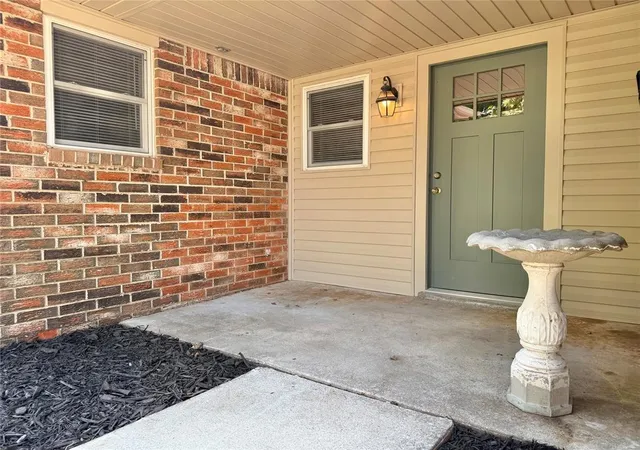 Photo 2 of Sale Pending at 9 Rock Hollow Rd, Shawnee, OK 74804 | MLS# 1246678 | Listing updated on 2026-08-31