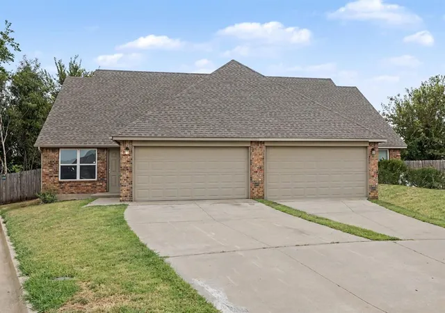 Photo 3 of Sale Pending at 9600 Sw 17Th St, Oklahoma City, OK 73128 | MLS# 1246679 | Listing updated on 2026-09-02