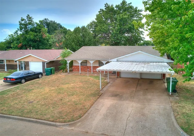 4th image of 210 E Cherry Ave, Yukon, OK 73099 | MLS# 1246705