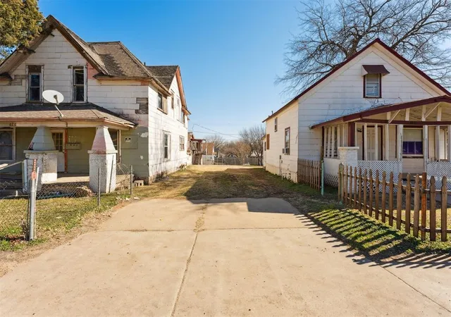 Photo 2 of Single family home for sale at 616 N Choctaw Ave, El Reno, OK 73036 | MLS# 1246709 | Listing updated on 2026-09-02