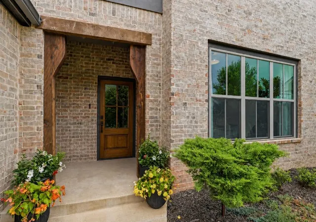 Photo 2 of Single family home for sale at 2801 Tandem Bike Trl, Edmond, OK 73034 | MLS# 1246718 | Listing updated on 2026-10-09