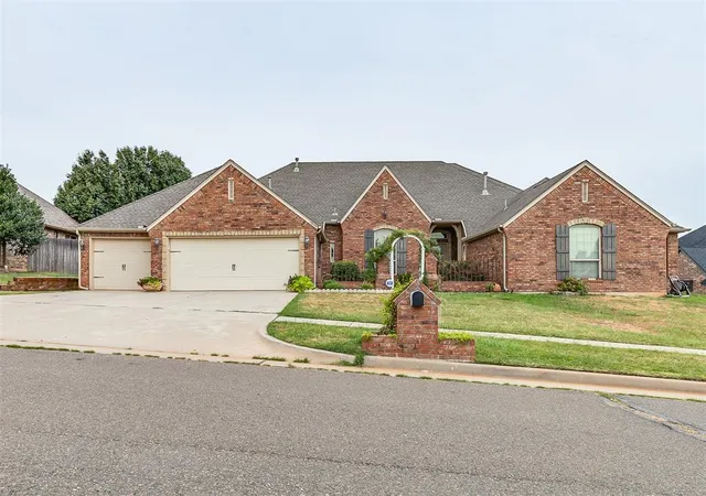Photo 1 of Single family home for sale at 19605 Talavera Ln, Edmond, OK 73012 | MLS# 1246723 | Listing updated on 2026-08-29