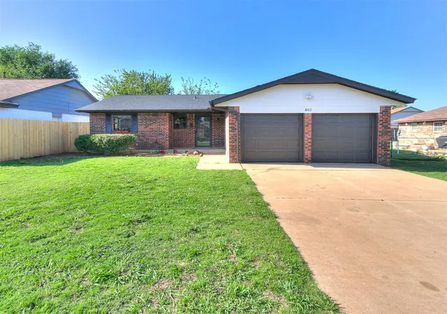 Photo 1 of Sale Pending at 1012 Hargis Ln, Moore, OK 73160 | MLS# 1246730 | Listing updated on 2026-08-31