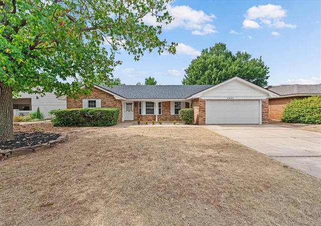 Photo 1 of Single family home for sale at 5925 Nw 81st St, Oklahoma City, OK 73132 | MLS# 1246735 | Listing updated on 2026-09-02