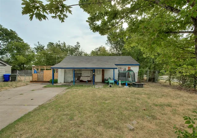 Photo 2 of Sale Pending at 300 N Base Ave, Norman, OK 73069 | MLS# 1246750 | Listing updated on 2026-09-04
