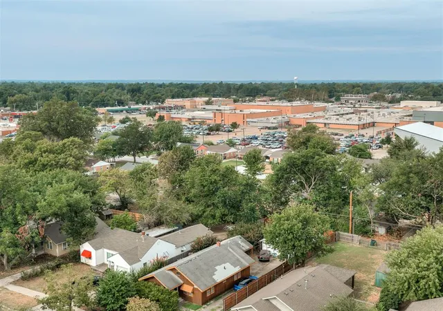 Photo 4 of Sale Pending at 300 N Base Ave, Norman, OK 73069 | MLS# 1246750 | Listing updated on 2026-09-04