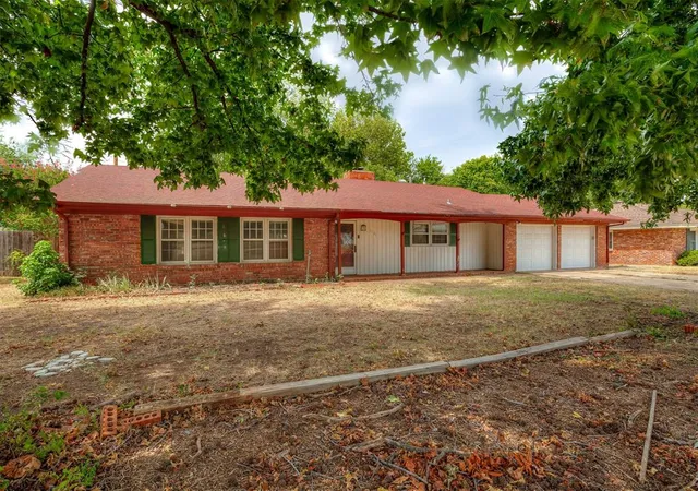 Photo 1 of Single family home for sale at 3101 Parklawn Dr, Oklahoma City, OK 73110 | MLS# 1246753 | Listing updated on 2026-08-29