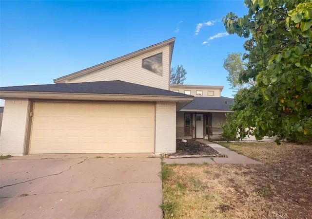 Photo 1 of Single family home for sale at 2114 Nw 55th St, Lawton, OK 73505 | MLS# 1246757 | Listing updated on 2026-09-29