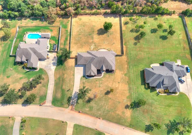 Photo 2 of Single family home for sale at 16956 Fox Trot Ct, Choctaw, OK 73020 | MLS# 1246764 | Listing updated on 2026-09-25