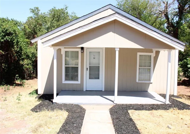 Photo 1 of Single family home for sale at 707 Se 22nd Street, Oklahoma City, OK 73129 | MLS# 1246768 | Listing updated on 2026-09-20