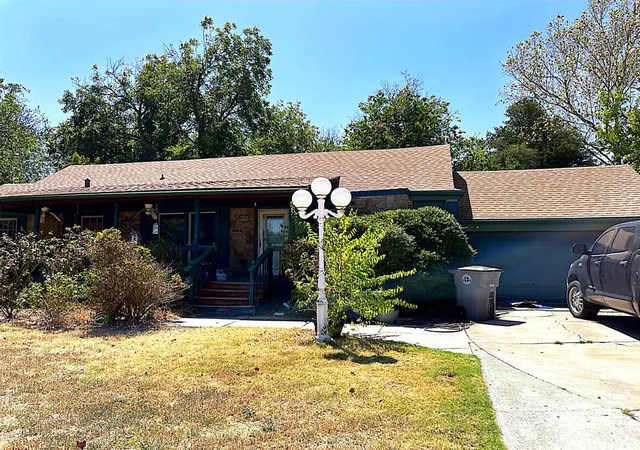 Photo 1 of Single family home for sale at 1004 Nw Laird Ave, Lawton, OK 73507 | MLS# 1246771 | Listing updated on 2026-09-12