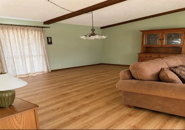 Photo 3 of Single family home for sale at 305 Sw 8th Street, Minco, OK 73059 | MLS# 1246778 | Listing updated on 2026-10-07