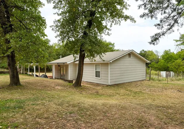 Photo 5 of Single family home for sale at 1602 One Creek Dr, Guthrie, OK 73044 | MLS# 1246782 | Listing updated on 2026-08-29