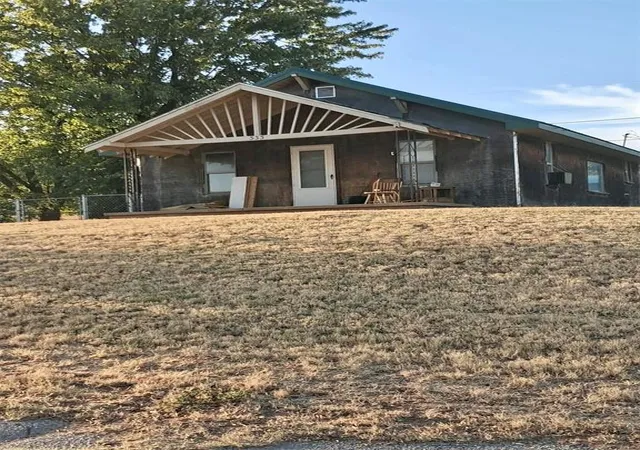 Photo 1 of Single family home for sale at 333 E 4th St, Hydro, OK 73048 | MLS# 1246791 | Listing updated on 2026-08-31