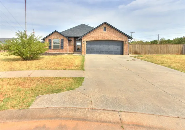 Photo 2 of Single family home for sale at 3404 Paul Dr, Moore, OK 73160 | MLS# 1246807 | Listing updated on 2026-09-25