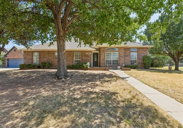 Photo 1 of Single family home for sale at 1800 Coopers Hawk Ct, Edmond, OK 73003 | MLS# 1246822 | Listing updated on 2026-09-06