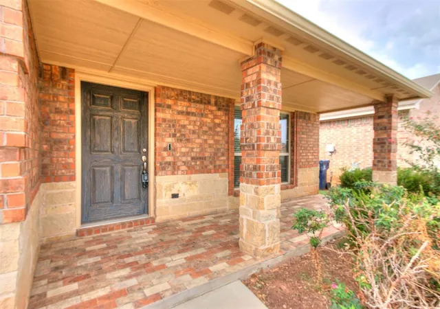 Photo 3 of Single family home for sale at 8128 Nw 107th St, Oklahoma City, OK 73162 | MLS# 1246833 | Listing updated on 2026-08-30