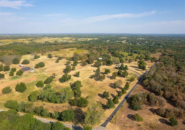 Photo 2 of Single family home for sale at 7525 Alameda Dr, Norman, OK 73026 | MLS# 1246834 | Listing updated on 2026-09-02